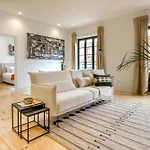 Апартаменты Art Deco 23 Luxury 2br Downtown Metro Ac Порту