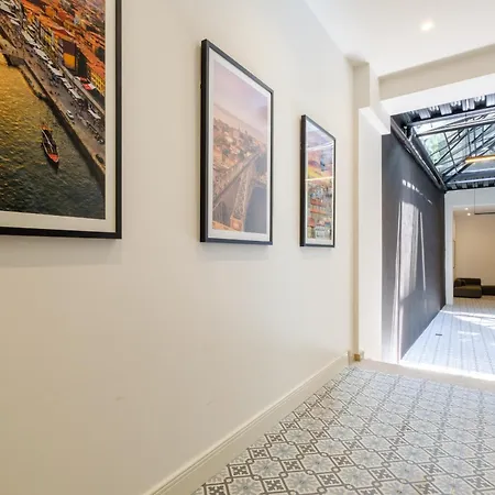 Art Deco 23 Luxury 2br Downtown Metro Ac * 波尔图