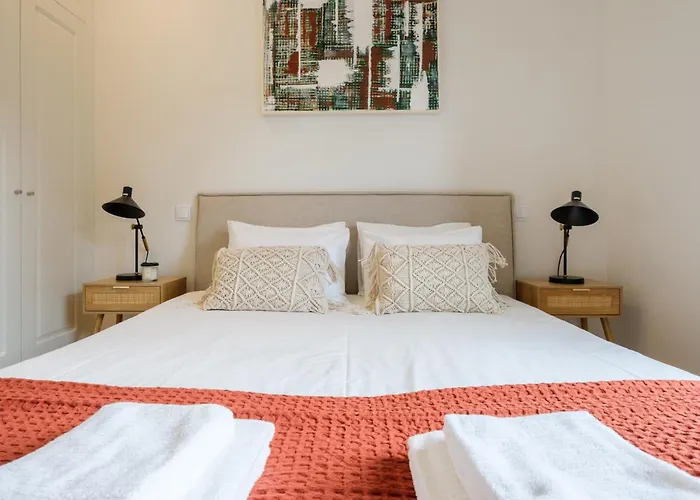 Appartamento Art Deco 23 Luxury 2br Downtown Metro Ac Oporto